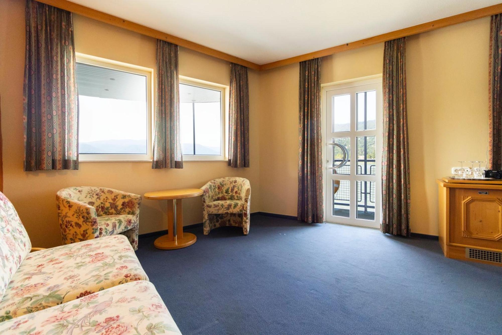 Aquamarina Hotel Visegrád Pokoj fotografie